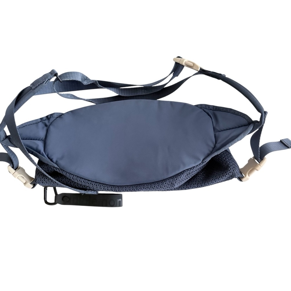 Lululemon Ahletica Slate Blue Unisex All hours Belt Bag Sz Small - Picture 11 of 13